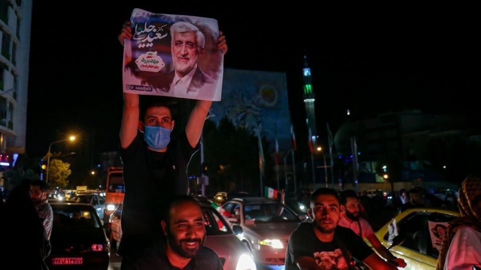 جشن پیروزی هواداران آیت‌الله رئیسی - میدان ولیعصر (عج)