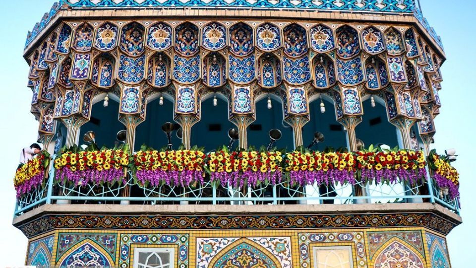 نقاره‌زنی در آستانه میلاد حضرت رضا(ع)