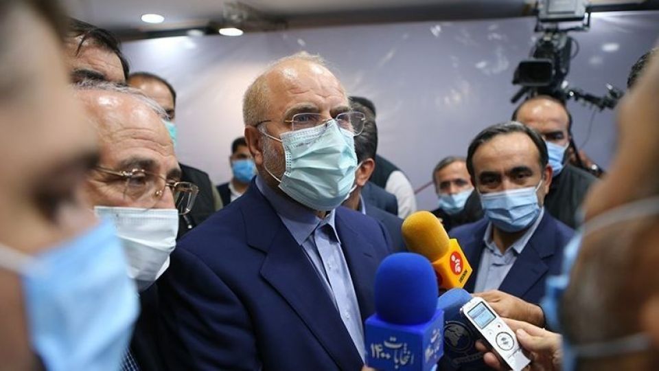رئیس مجلس ‌از شهرک دارویی برکت ساوجبلاغ بازدید کرد/ حضور در کارخانه تولید واکس کوو‌ایران برکت‌