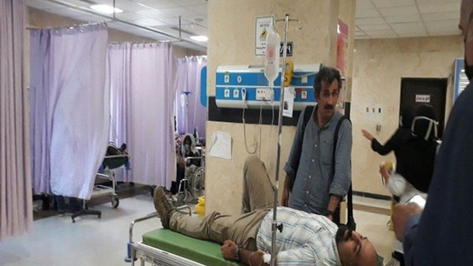 تصاویری از حادثه واژگونی اتوبوس حامل خبرنگاران