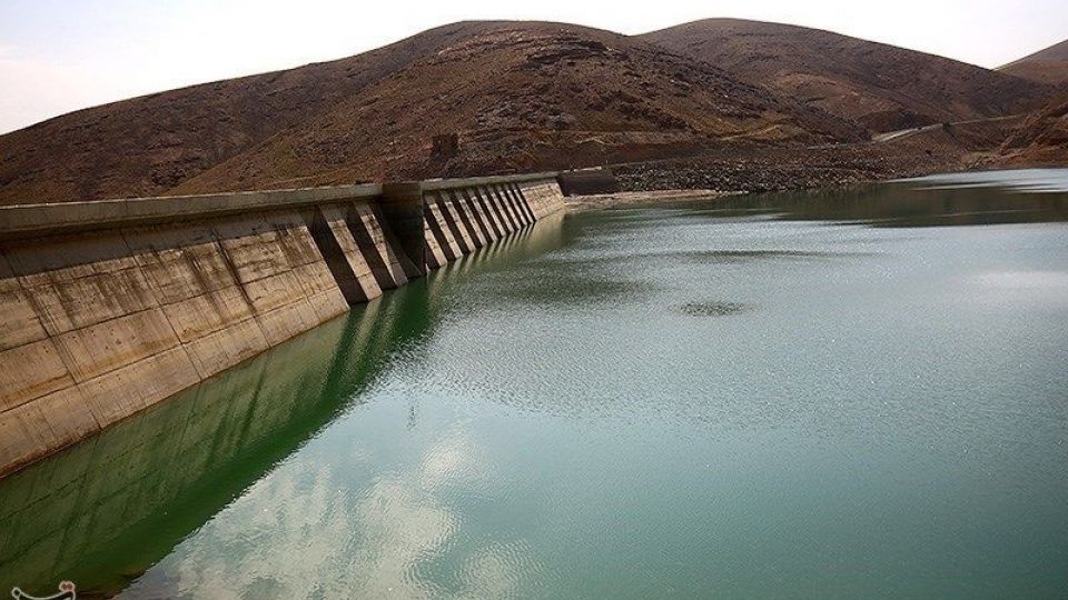کاهش شدید آب سد اکباتان همدان