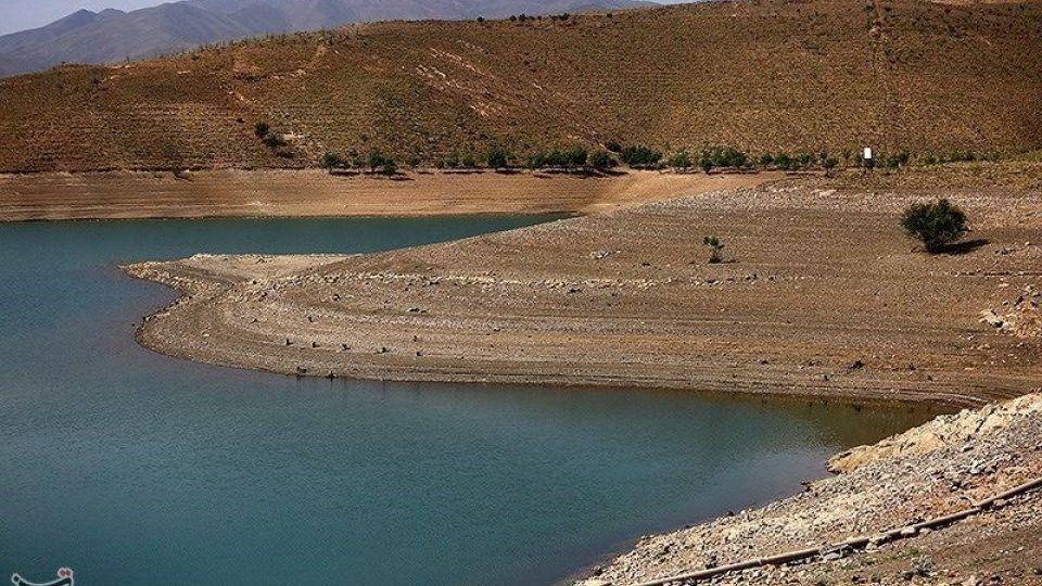 کاهش شدید آب سد اکباتان همدان