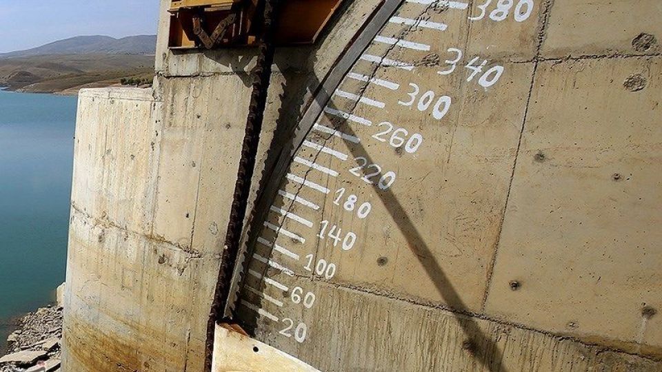 کاهش شدید آب سد اکباتان همدان