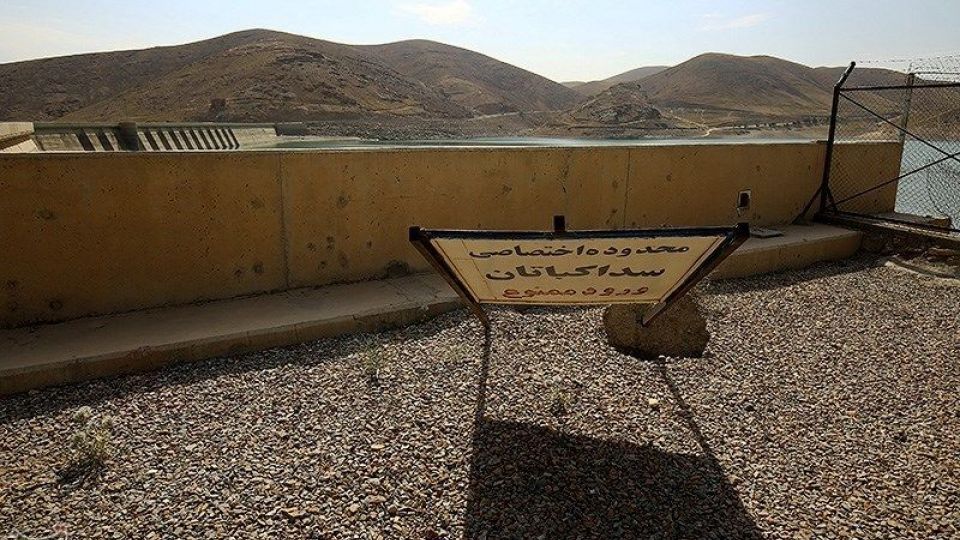 کاهش شدید آب سد اکباتان همدان