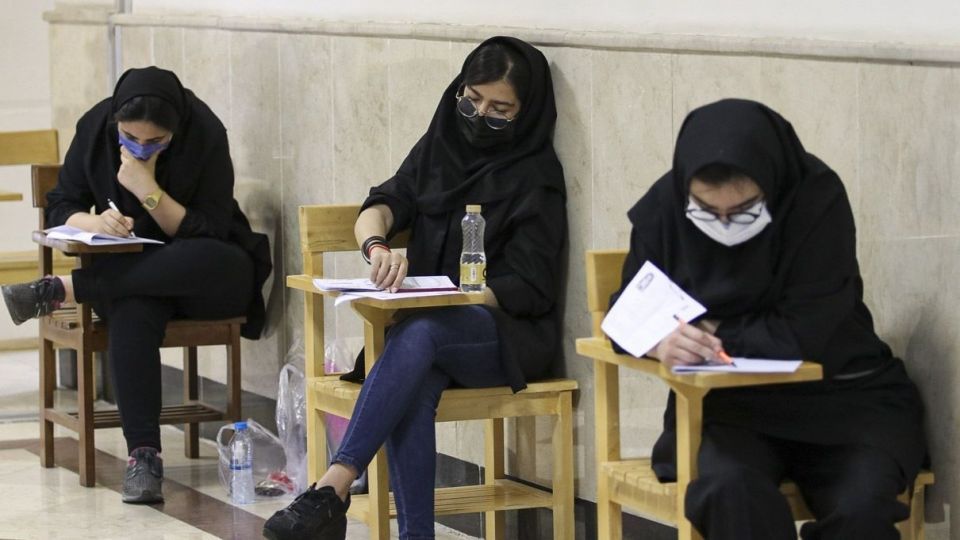 آزمون سراسری ۱۴۰۰ - گروه آزمایشی هنر