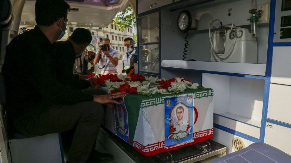 مراسم تشییع پیکر شهید «امید چایی پز»