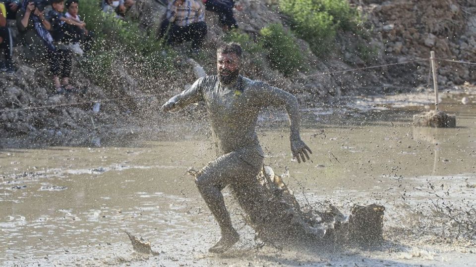 فوتشال رودبال استهبان