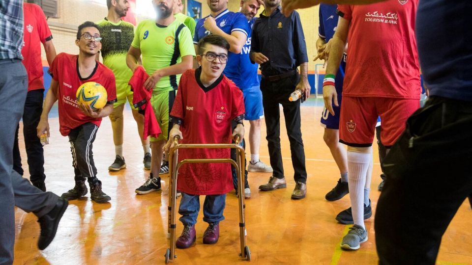 فوتبال معلولین