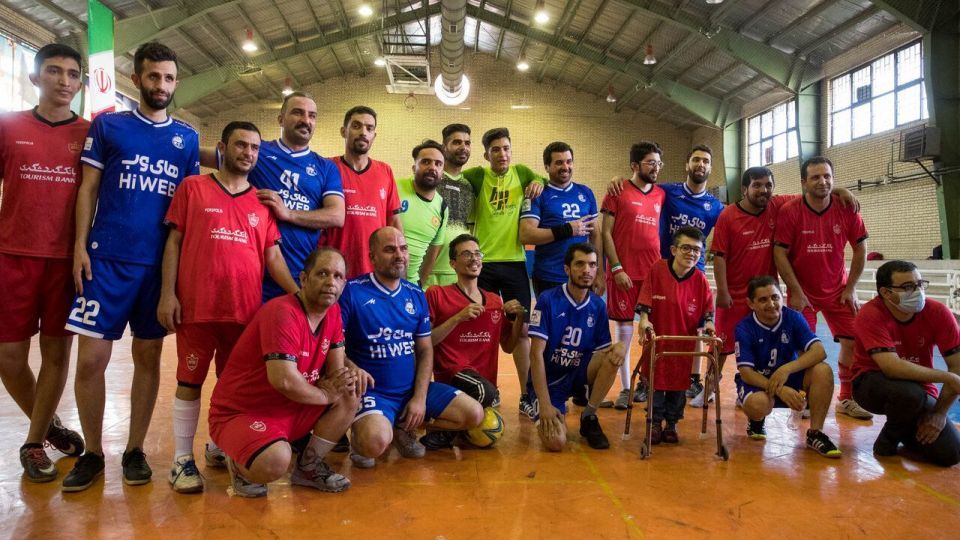 فوتبال معلولین