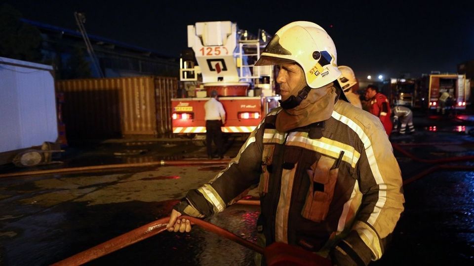 آتش سوزی در انبار سازمان اموال تملیکی