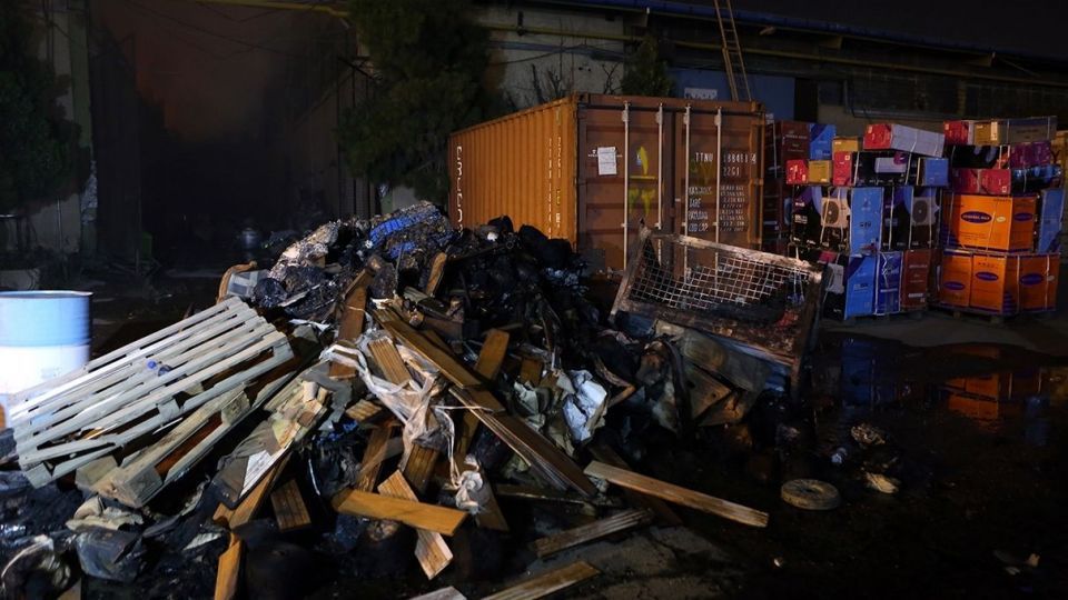 آتش سوزی در انبار سازمان اموال تملیکی