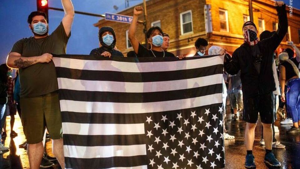 وقتی آمریکایی‌ها به آمریکایی بودنِ خود نمی‌بالند