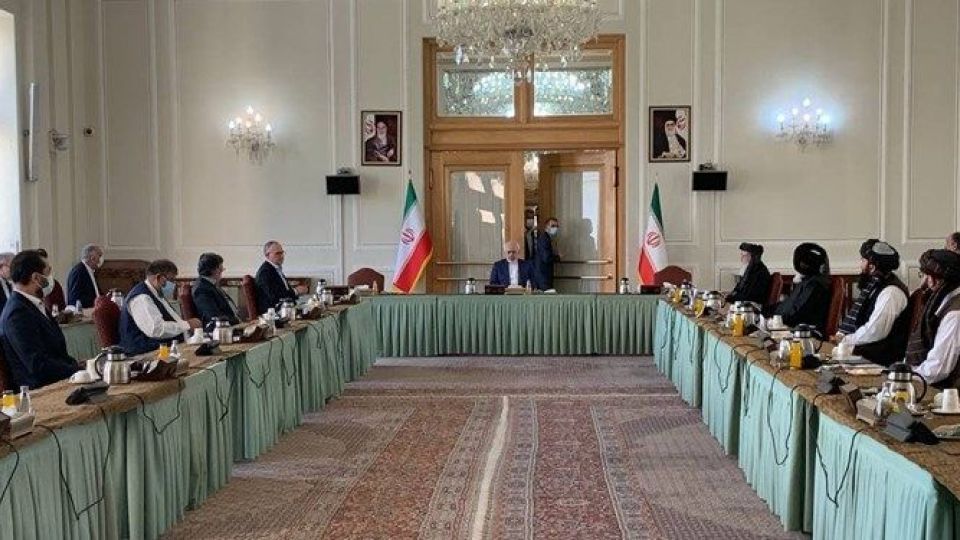 ظریف:‌ در کنار برادران افغانستانی خود ایستاده‌ایم