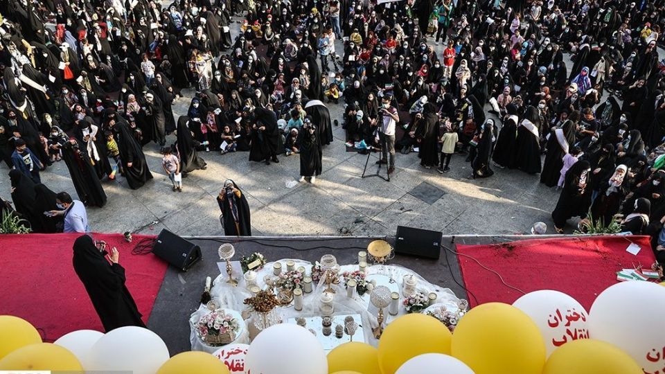 جشن عروسی دختران انقلاب