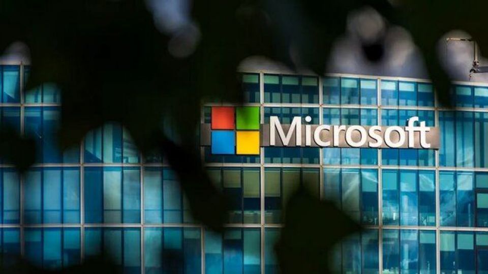 مایکروسافت یک شرکت امنیت سایبری خرید