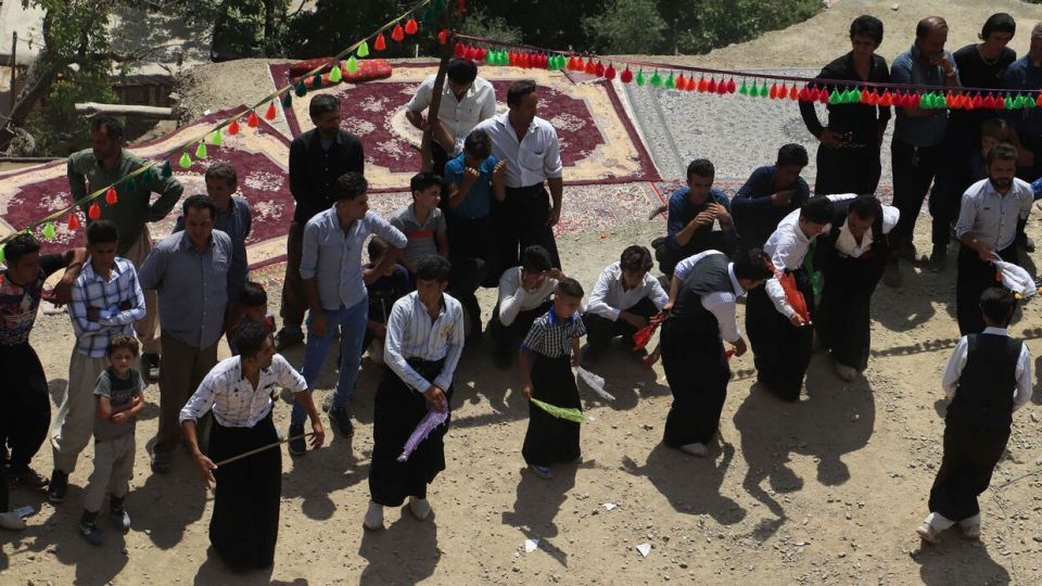 مراسم عروسی در روستای سرآقاسید