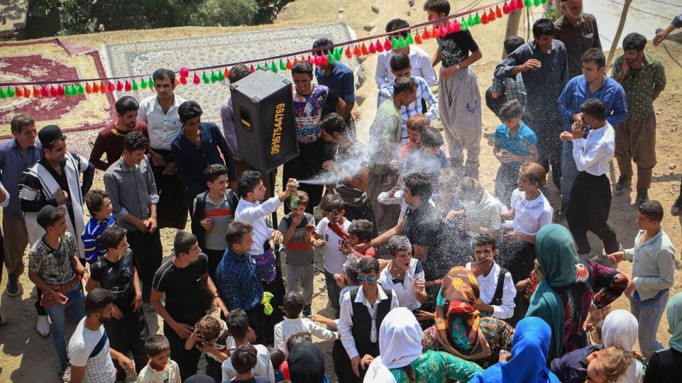 مراسم عروسی در روستای سرآقاسید