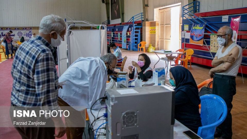 آغاز واکسیناسیون عمومی کوو برکت - اراک و سمنان