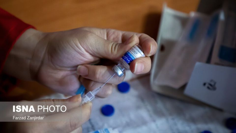 آغاز واکسیناسیون عمومی کوو برکت - اراک و سمنان