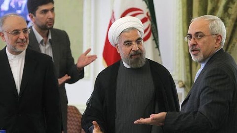 روحانی کدام اصول قانون اساسی را فراموش کرد؟/ پاسخ نمایندگان مردم به اظهارات رئیس‌جمهور