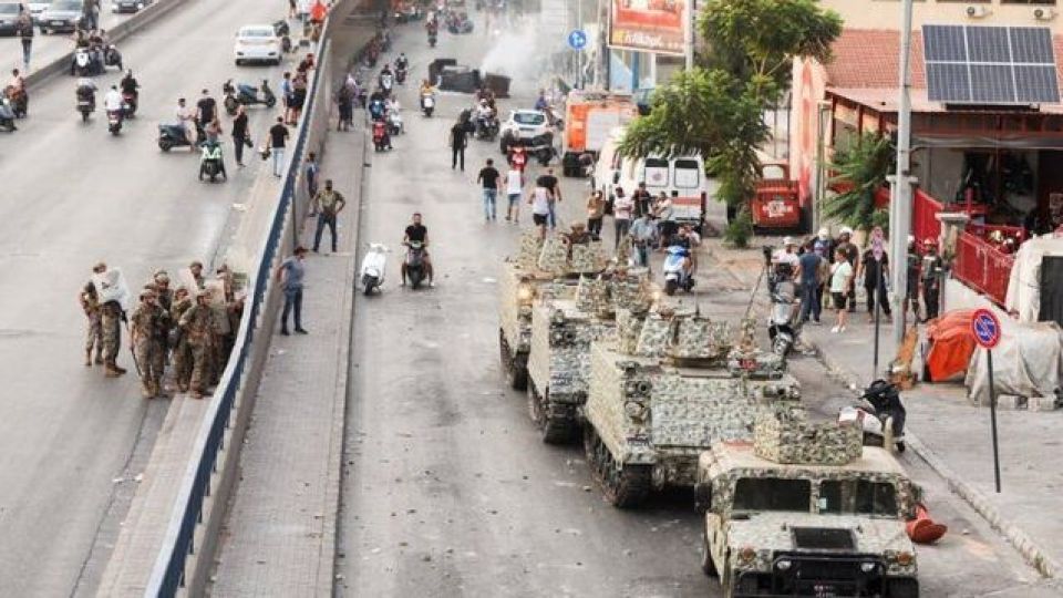 تظاهرات شهروندان لبنانی پس از انصراف حریری از تشکیل کابینه