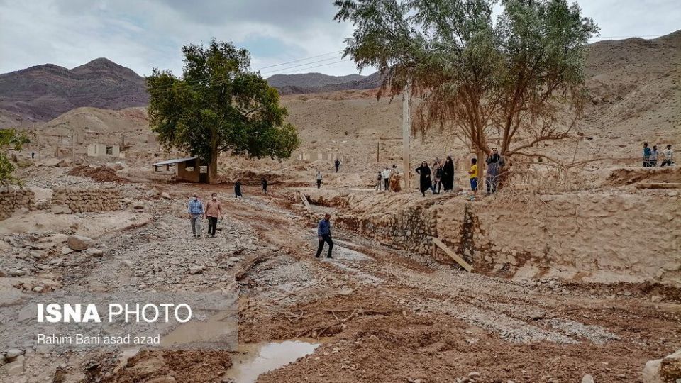 خسارات سیل در روستای داهوییه زرند کرمان
