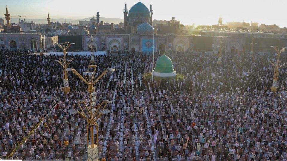 برگزاری نماز عید سعید قربان در حرم امام رضا علیه السلام