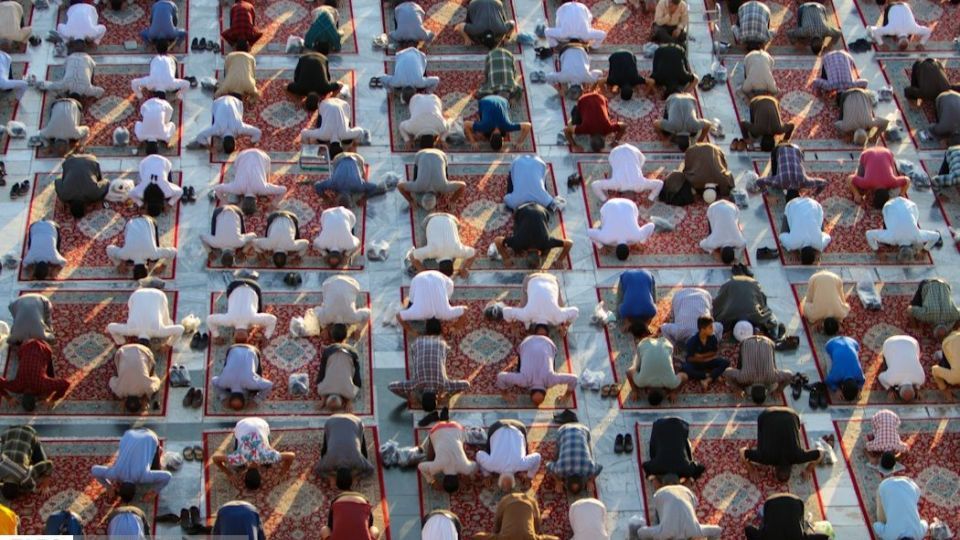 برگزاری نماز عید سعید قربان در حرم امام رضا علیه السلام