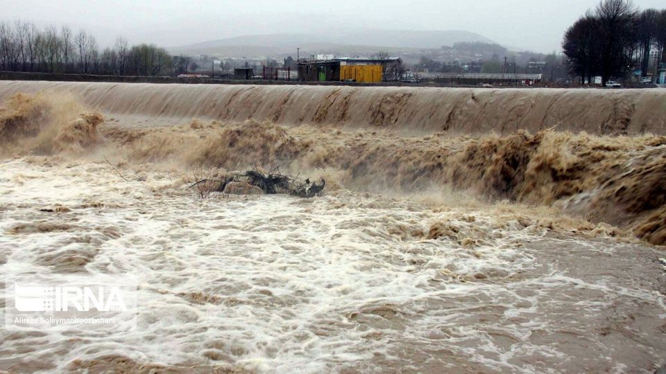 ضیائیان: کاهش ۳ درصدی تنش آبی با سیلاب‌های تابستانی