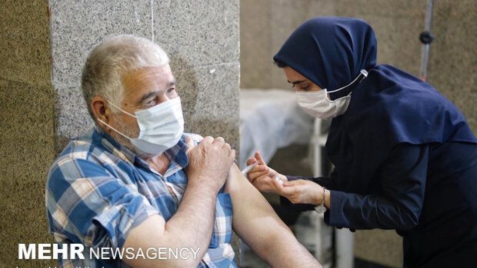 دستور نمکی برای واکسیناسیون ۴۸ ساله‌ها در استان های جنوبی