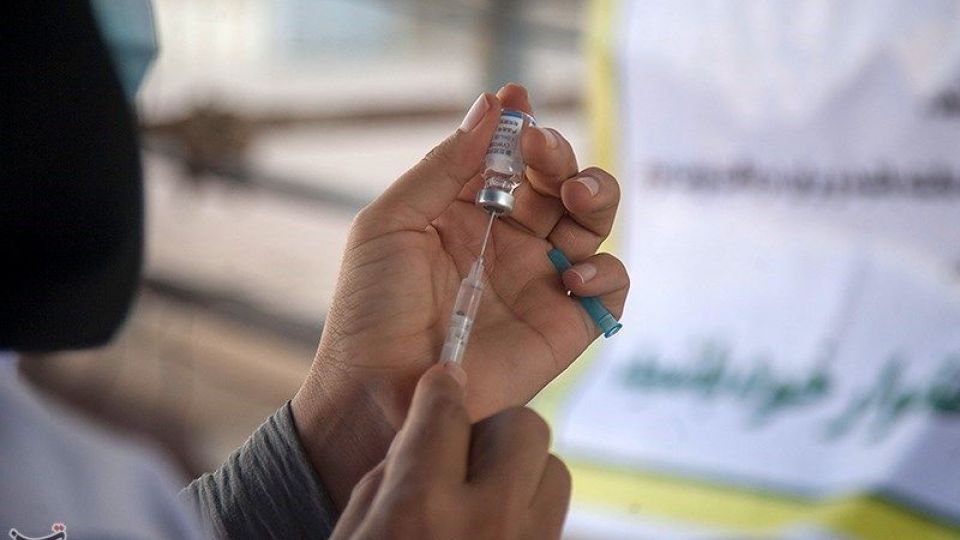 تزریق خودرویی واکسن کرونا در کرمانشاه