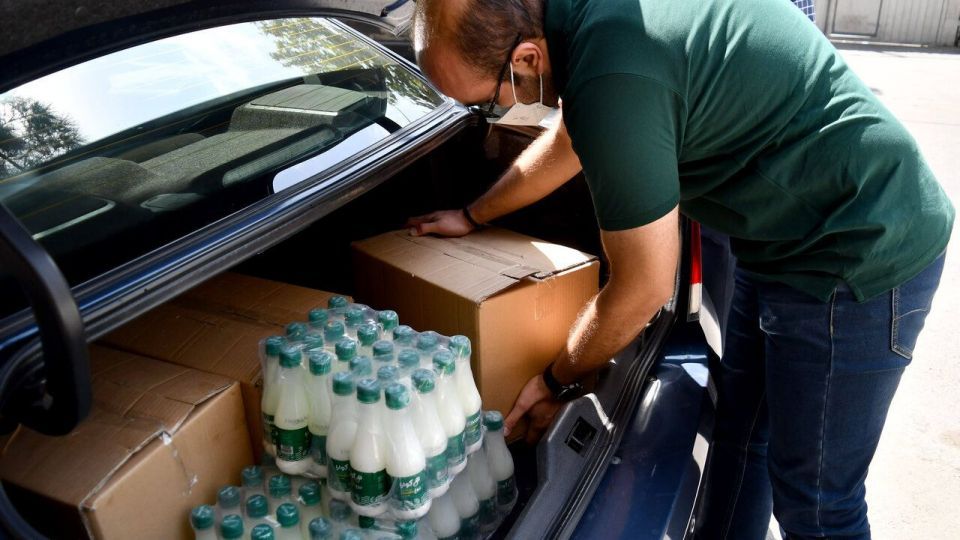 اطعام روز عید غدیر در مناطق حاشیه تهران