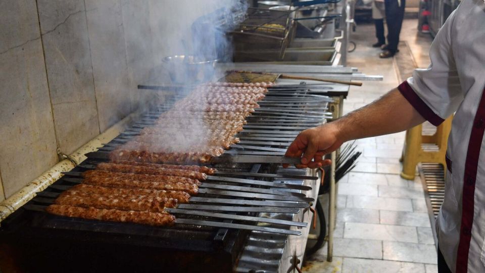 اطعام روز عید غدیر در مناطق حاشیه تهران