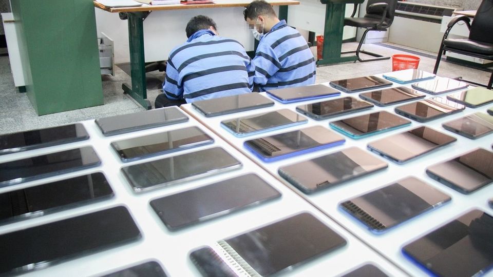 دستگیری سارقان تلفن همراه