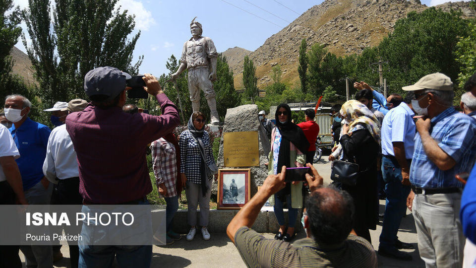 رونمایی یادمان "محمود اجل" پدر کوهنوردی کلاسیک ایران