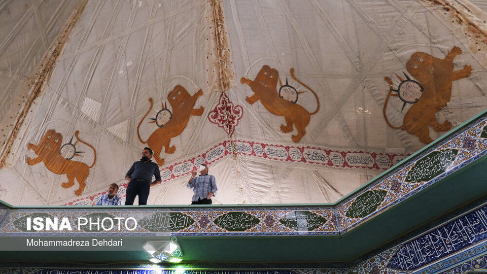 برپایی خیمه های ۶۰۰ ساله محرم در زرقان