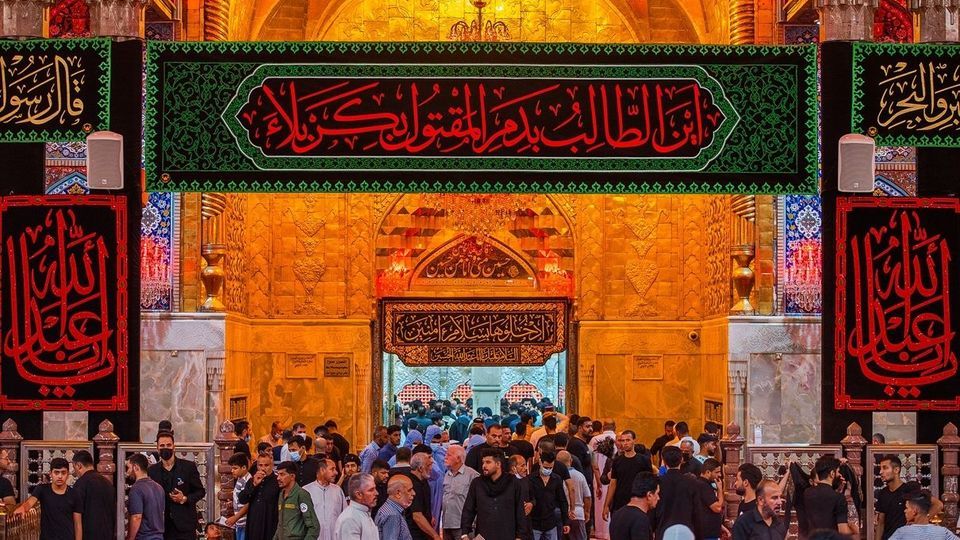 حضور مردم و دسته های عزاداری - کربلا معلی