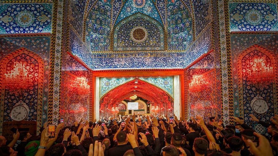 حضور مردم و دسته های عزاداری - کربلا معلی