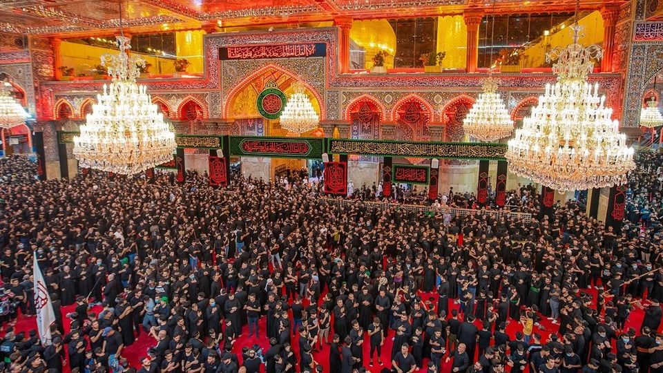 حضور مردم و دسته های عزاداری - کربلا معلی