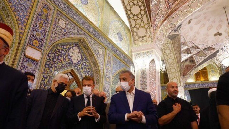 تصاویری از حضور ماکرون در حرمین عسکریین