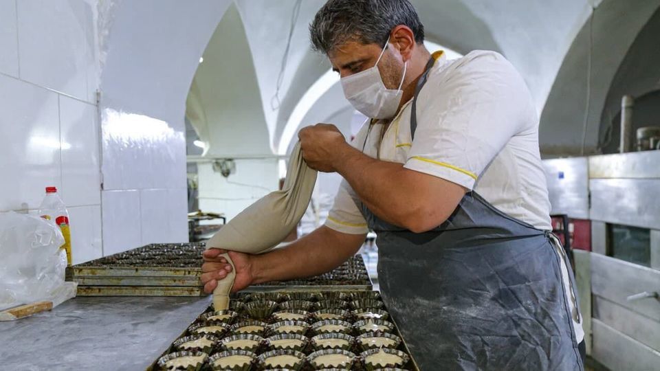  کارگاه سنتی کیک یزدی
