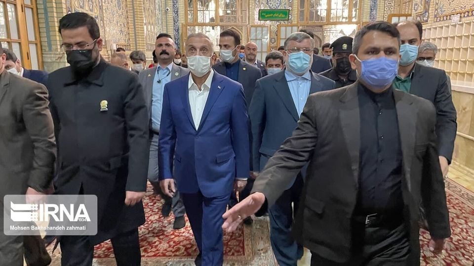 نخست وزیر عراق وارد مشهد شد