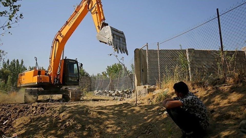 آزاد سازی حریم رود خانه آبشینه همدان از تصرف متخلفان