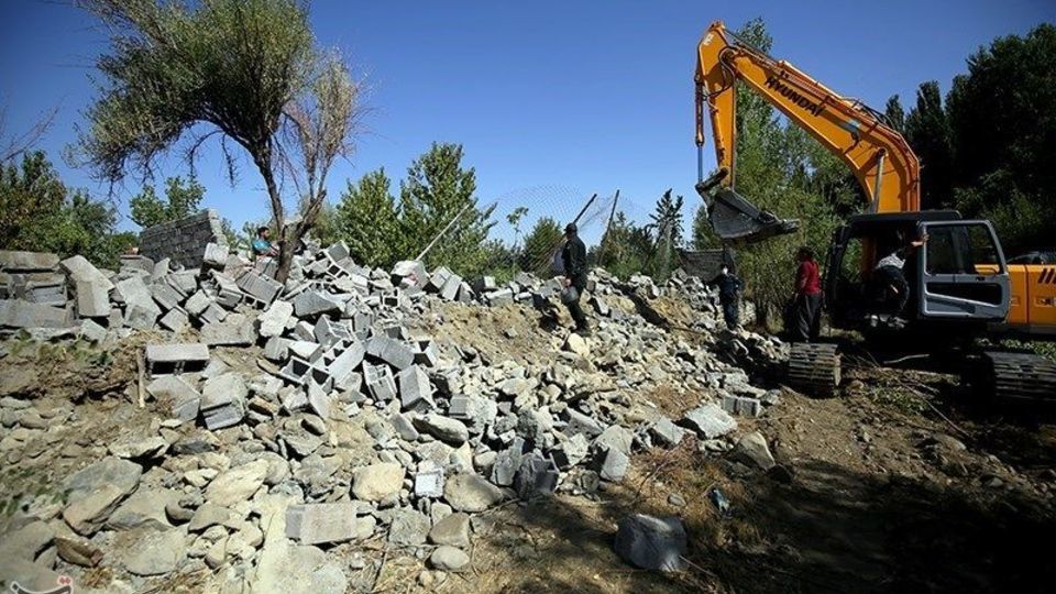 آزاد سازی حریم رود خانه آبشینه همدان از تصرف متخلفان
