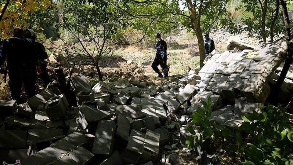 آزاد سازی حریم رود خانه آبشینه همدان از تصرف متخلفان