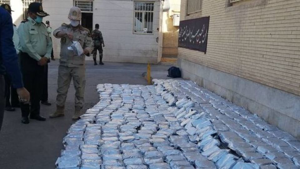 فرمانده انتظامی استان کرمان: یک تُن مرفین توسط پلیس استان کرمان کشف شد