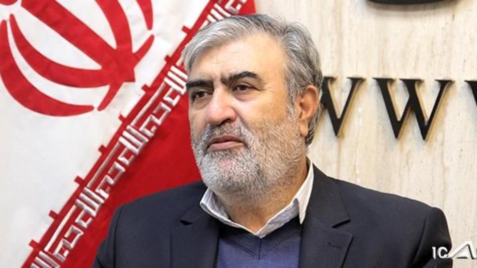 عزیزی: کشورهای بلوکه کننده پول ایران از سرنوشت کره جنوبی درس عبرت بگیرند