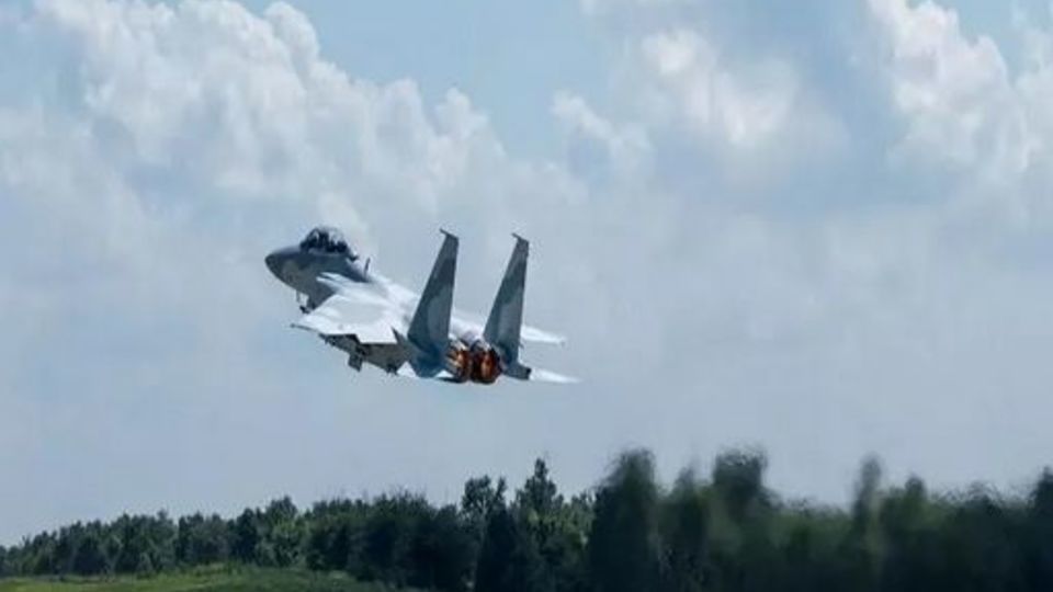 آزمایش جنگنده های ابابیل از سوی قطر