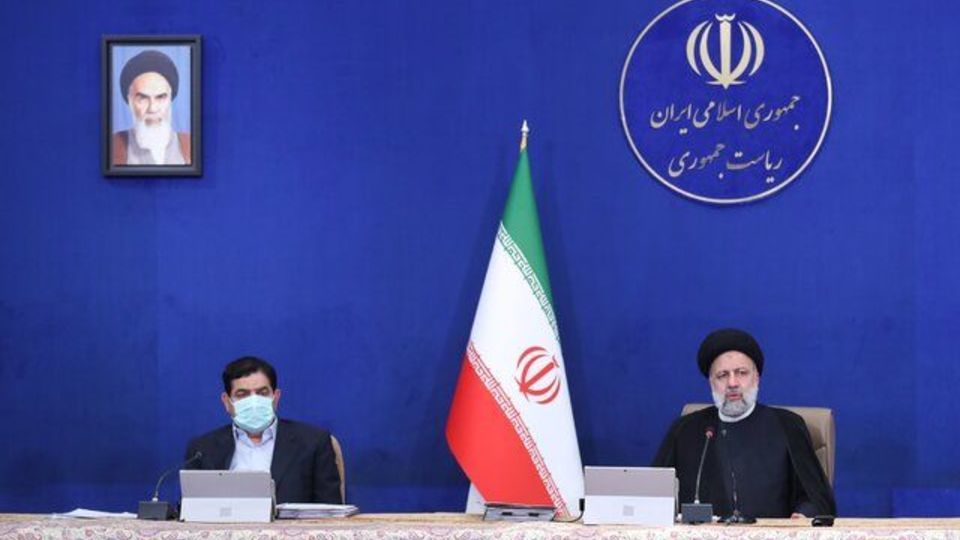 رییس جمهور: هیچ مانعی برای تقویت روابط اقتصادی با کشورهای همسایه و منطقه وجود ندارد