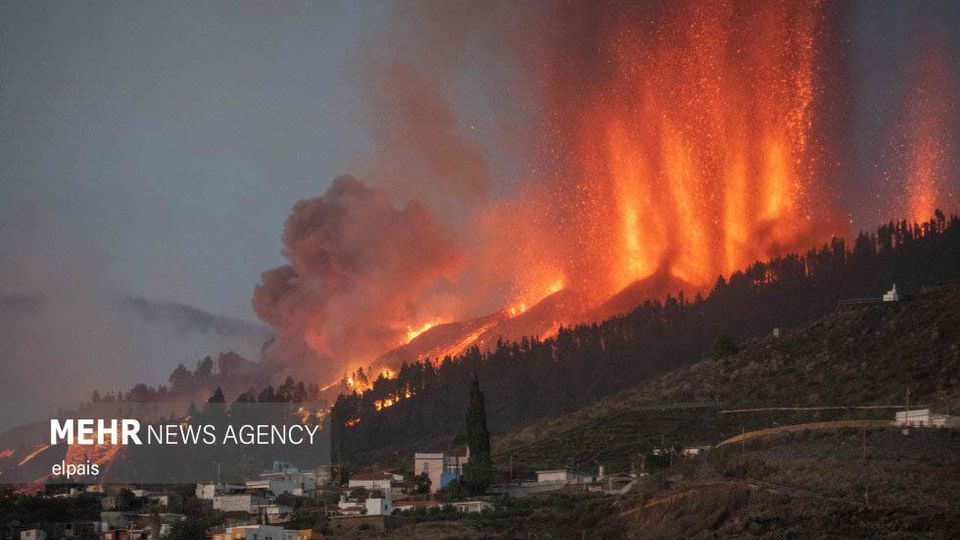 فوران آتشفشان در لا پالما